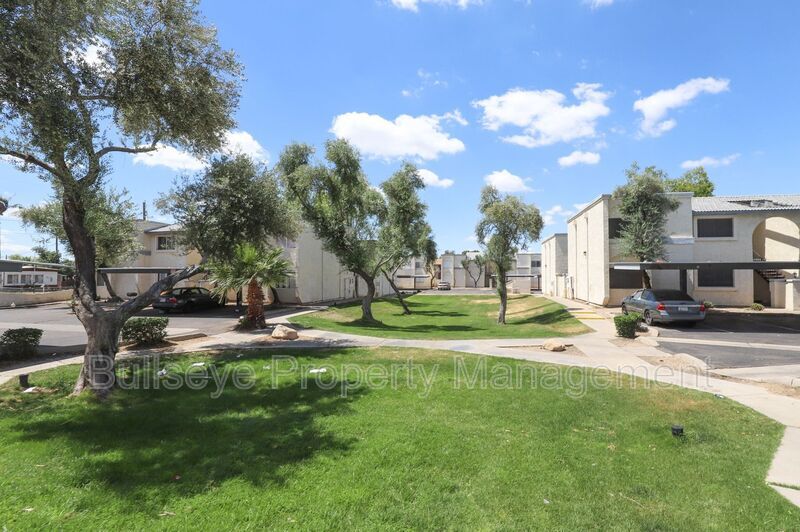 Building Photo - 1540 W Mercer Ln