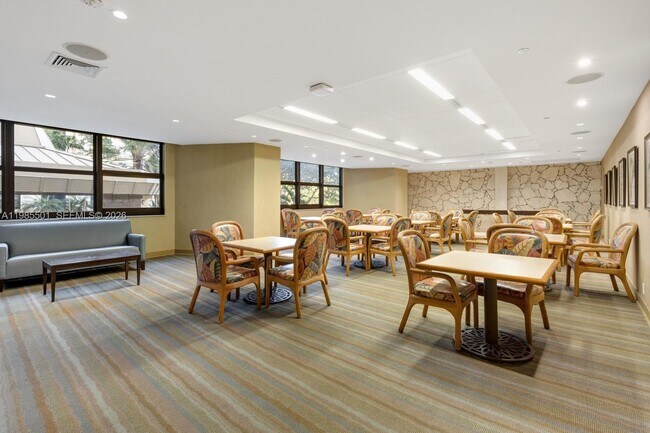 Building Photo - 1111 Crandon Blvd