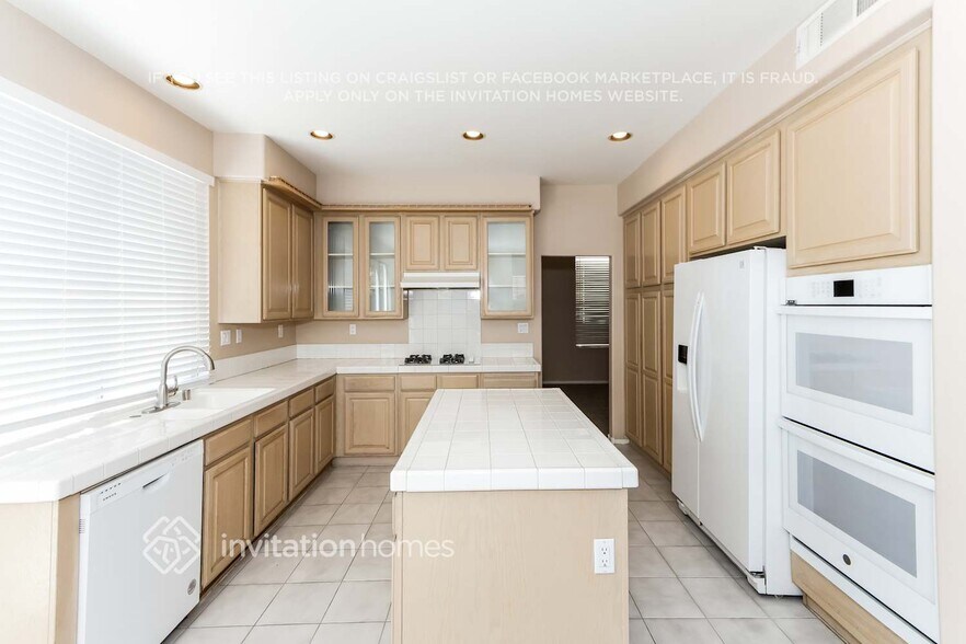 Building Photo - 4752 Poppywood Dr