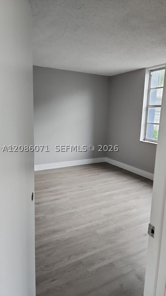 Building Photo - 10000 NW 80th Ct