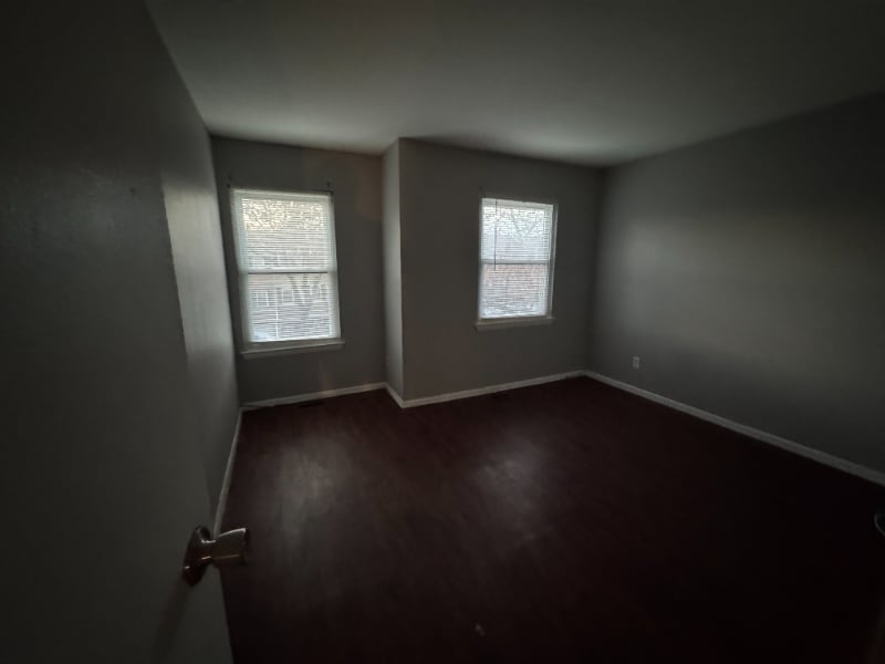 Building Photo - 108B Chaucer Rd