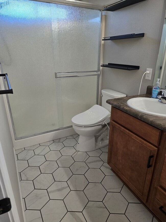 Building Photo - 3 bed 2 bath Single  Home for Rent in Gran...