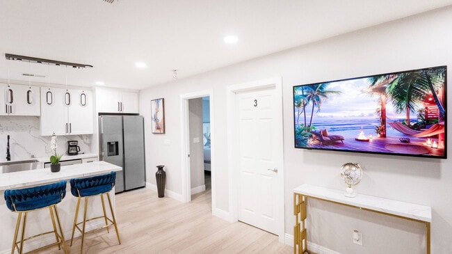 Building Photo - 8356 Adams St