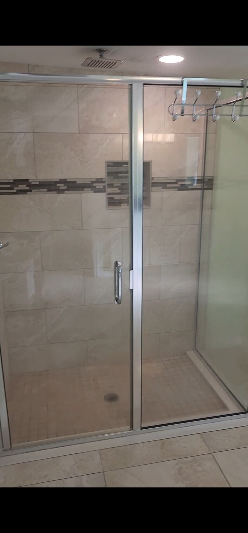 Building Photo - 122 Sugar Creek Rd