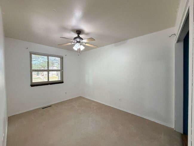 Building Photo - 3815 S Pitkin Cir