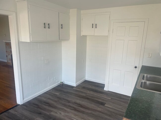 Building Photo - 20110 Mountville Dr