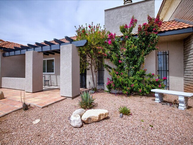 Building Photo - Scenic Living at Dorado Golf Course; 3 Bedroom 2 Bathroom