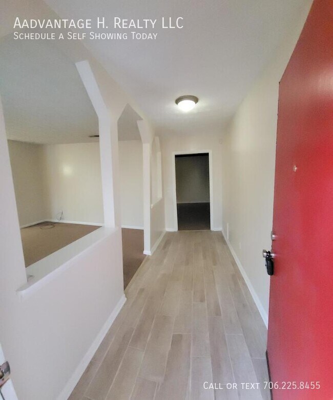 Building Photo - 4848 Basswood Dr