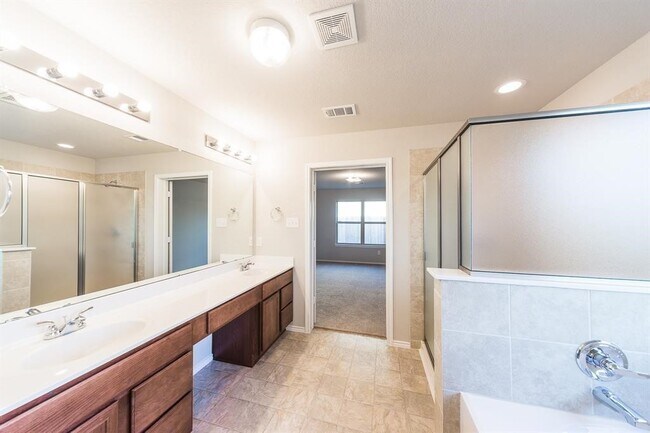 Building Photo - 2534 Sandbar Shark Ct