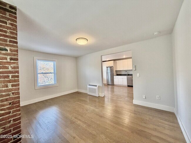 Building Photo - 512 Sixth Ave