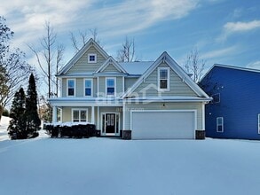 Building Photo - 100 Pearson Pl