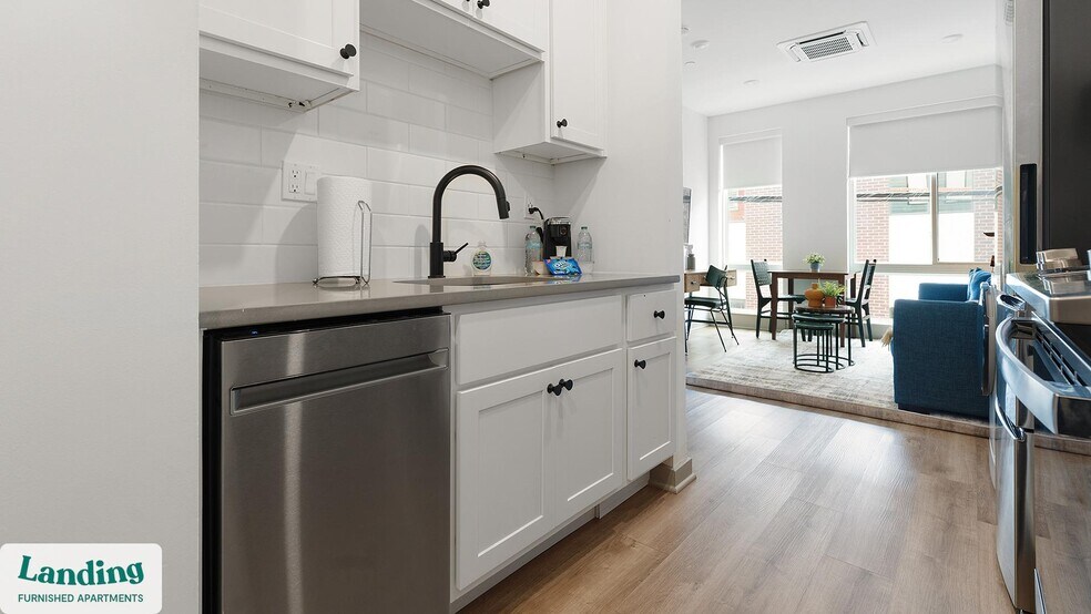 Building Photo - 4014 Ludlow St