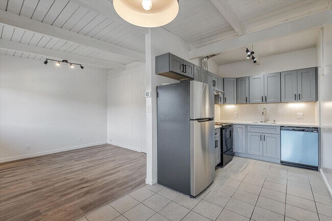 Building Photo - 2nd Floor 1Bed/1Ba Unit in El Cerrito - Re...
