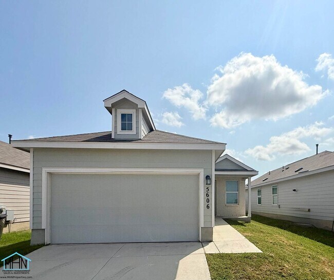 Building Photo - 5606 Dewberry Run