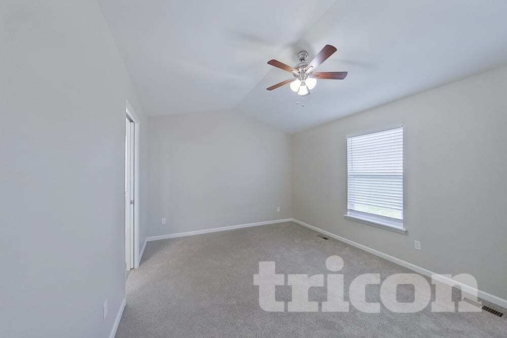 Building Photo - 227 Essex Ct