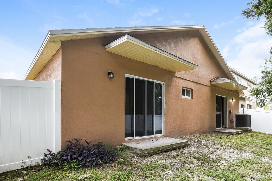 Building Photo - 4926 Walnut Ridge Dr