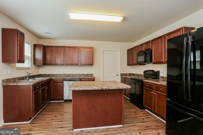 Building Photo - 130 Betty Ann Ln