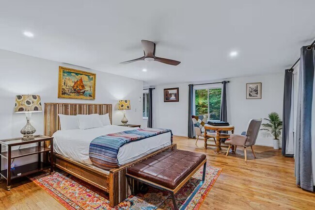 Building Photo - 2364 Willard Rd