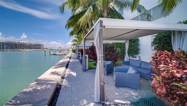 Building Photo - 6700 Indian Creek Dr