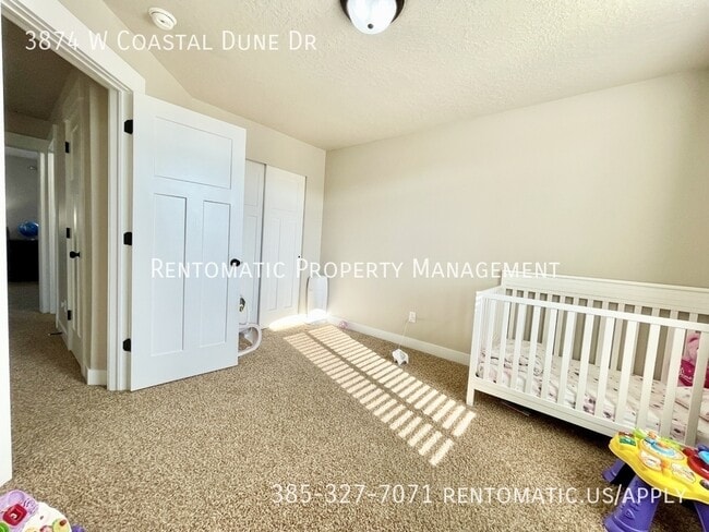 Building Photo - 3874 Coastal Dune Dr