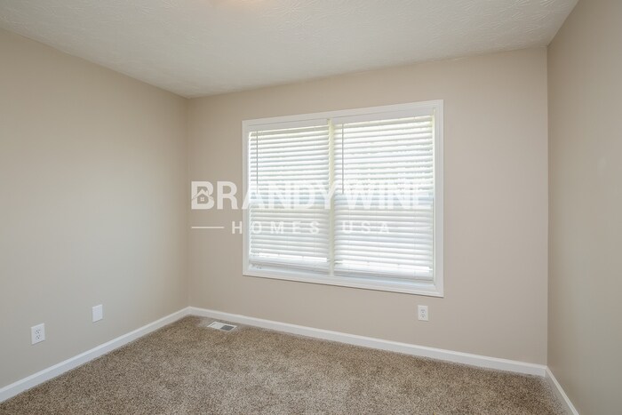 Building Photo - 814 Evergreen Dr