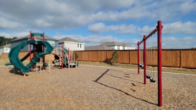 Building Photo - 6085 Majestic Crk Trl