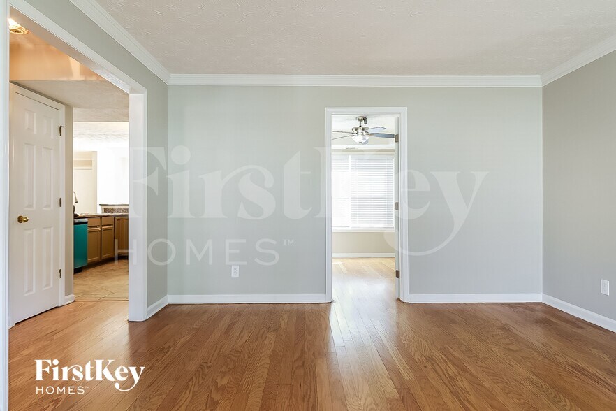 Building Photo - 2964 Shady Woods Cir