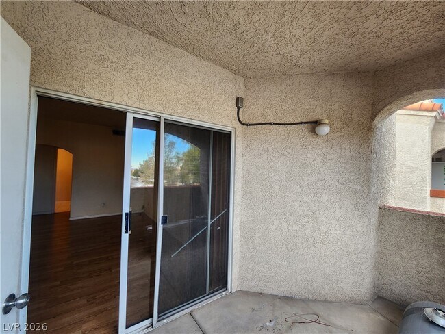 Building Photo - 509 Indian Bluff St