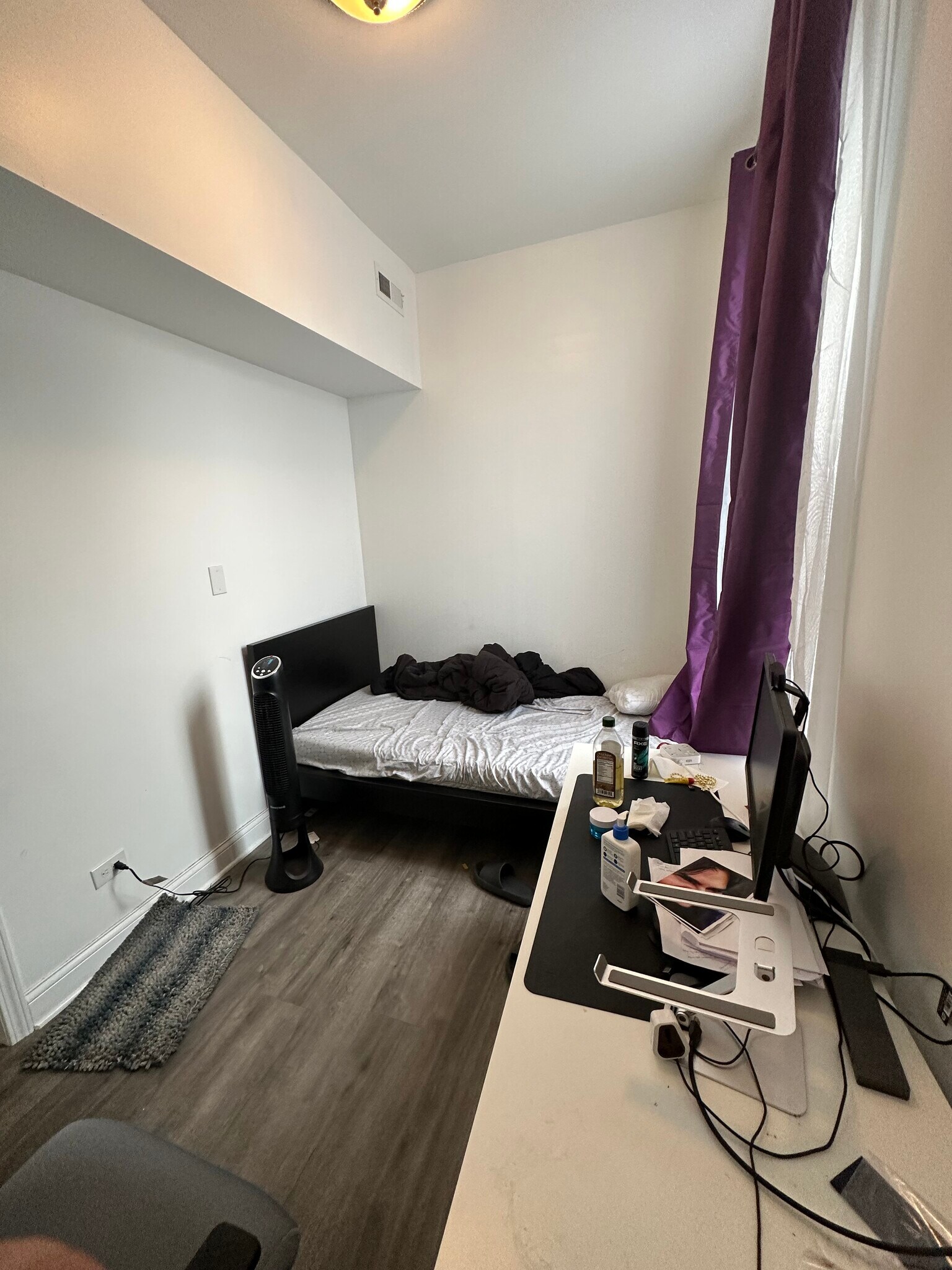 middle bedroom - 825 S Laflin St
