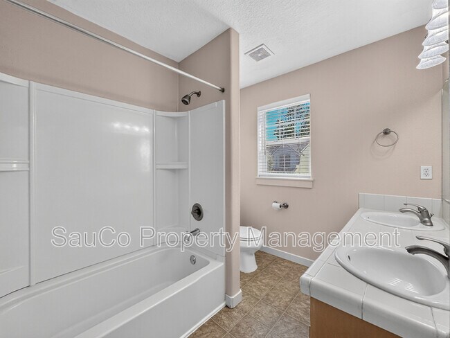 Building Photo - 5073 NW 149th Terrace