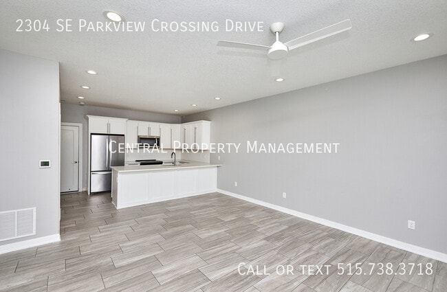 Building Photo - 2304 SE Parkview Crossing Dr