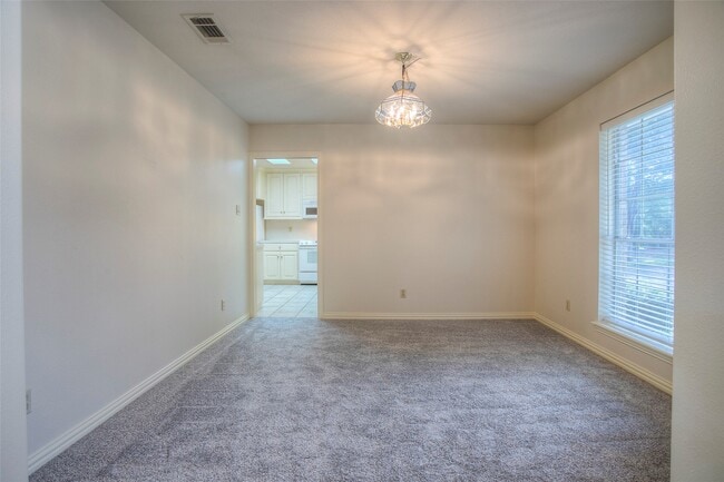 Building Photo - 103 Brittany Ln