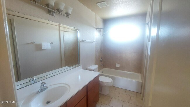 Building Photo - 3808 Tierra Allen Pl