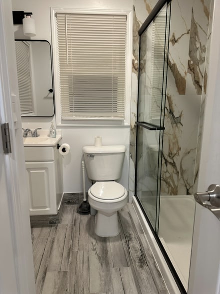 Building Photo - 28532 Grayling Ave