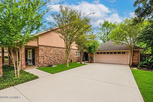 Building Photo - 110 Rimwood Ave