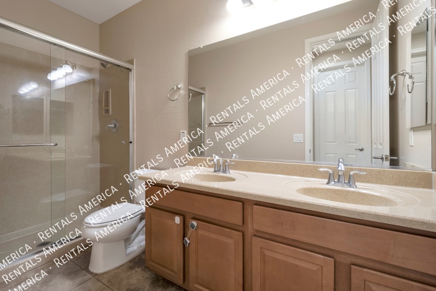Building Photo - 267 E Kaibab Dr