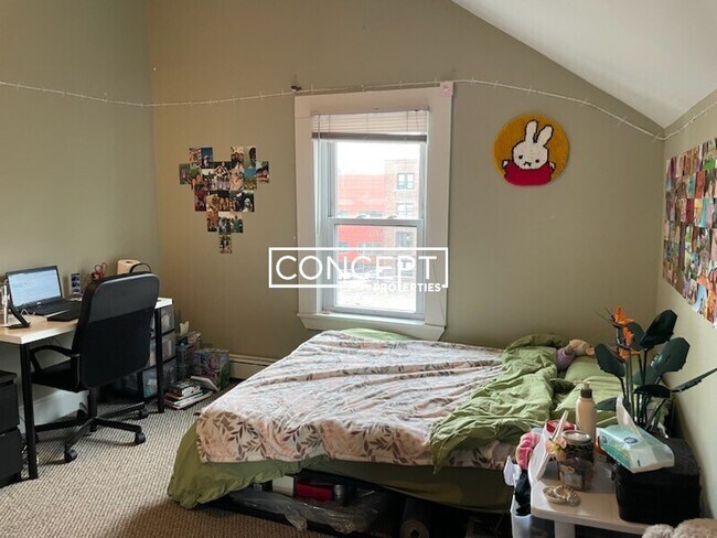 Building Photo - 12 Shepherd Ave