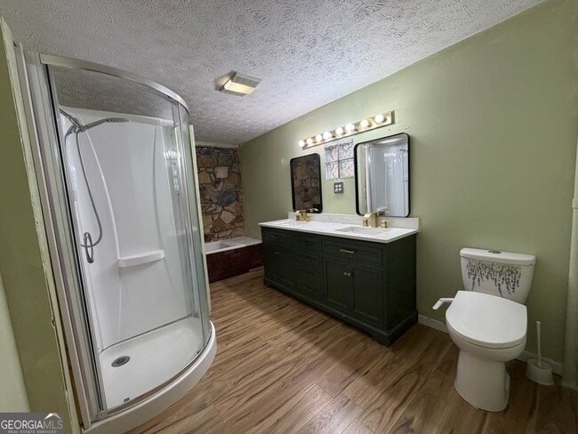 Building Photo - 1252 Lawrenceville-Suwanee Rd