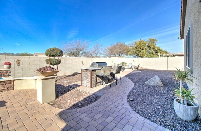 Building Photo - 5316 N 186th Dr