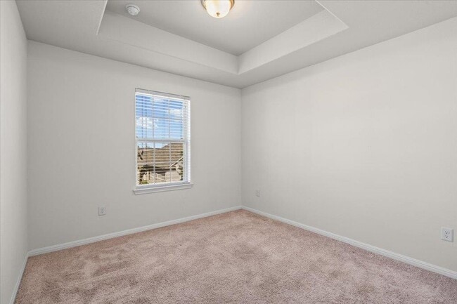 Building Photo - 1609 Catalan Rd