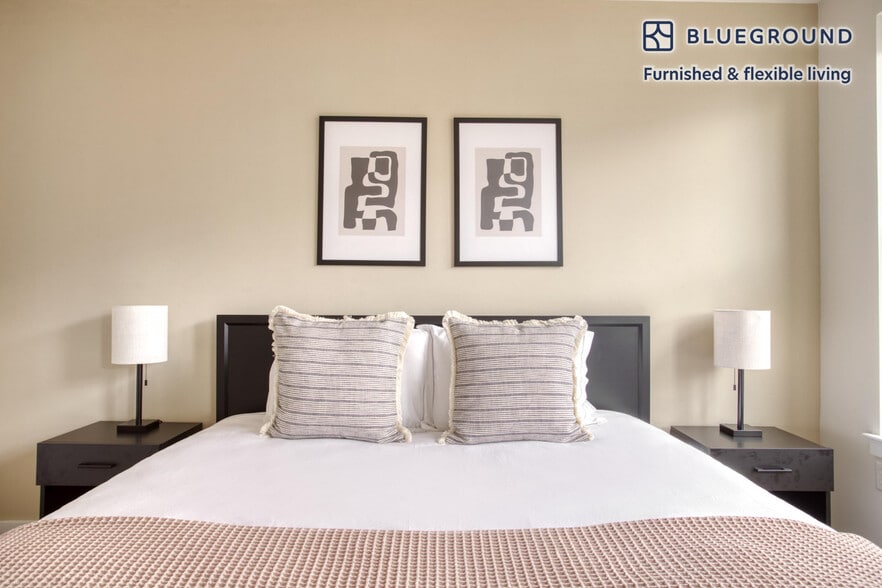 Building Photo - 360 H St NE