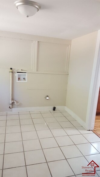 Building Photo - 1123 Massachusetts Ave