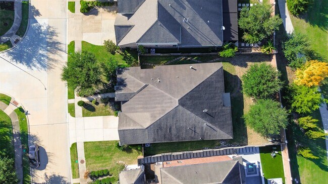 Building Photo - 17506 Waeback Dr