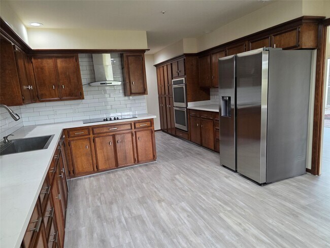 Building Photo - 406 Fox Briar Ln