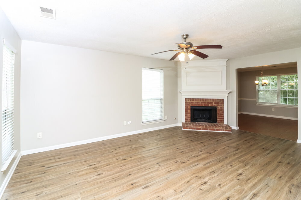 Building Photo - 1347 Ambercrest Way