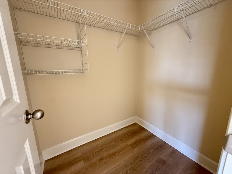 Main room closet - 8236 Lenox Creekside Dr