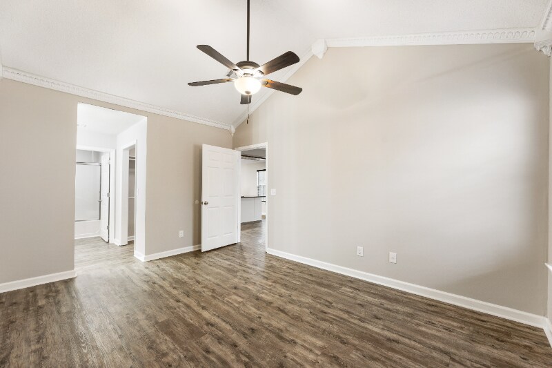 Building Photo - 4051 Hidden Hollow Dr