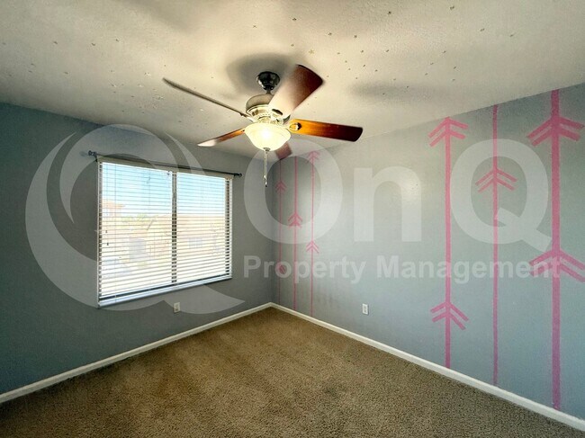 Building Photo - 2348 N Sand Hills Ct