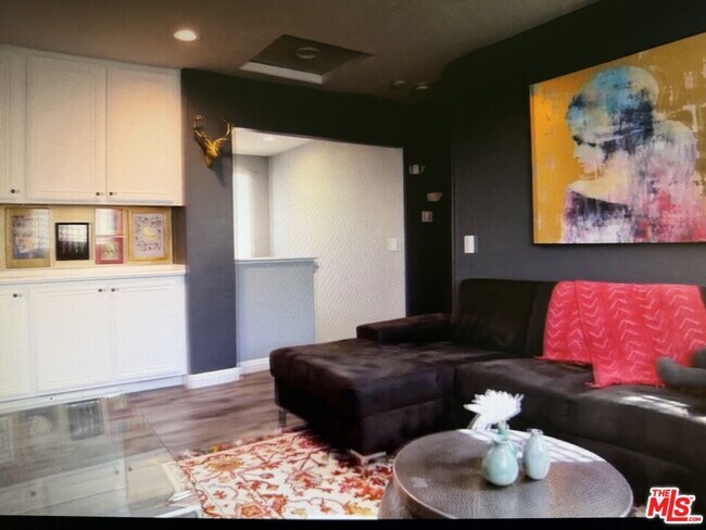 Building Photo - 12452 Sonoma Dr