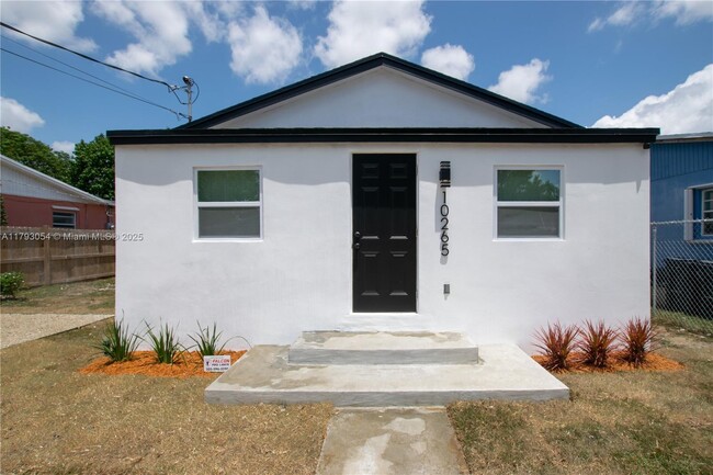 Building Photo - 10265 SW 173rd Terrace